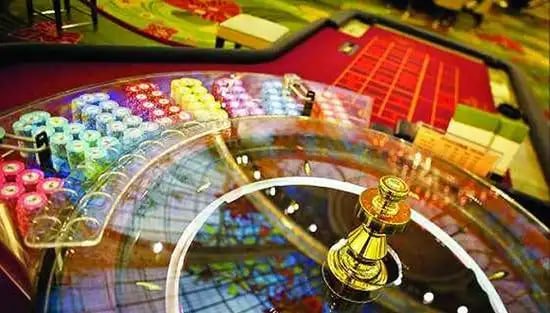 Privasi saat mengirim kontak ke r234